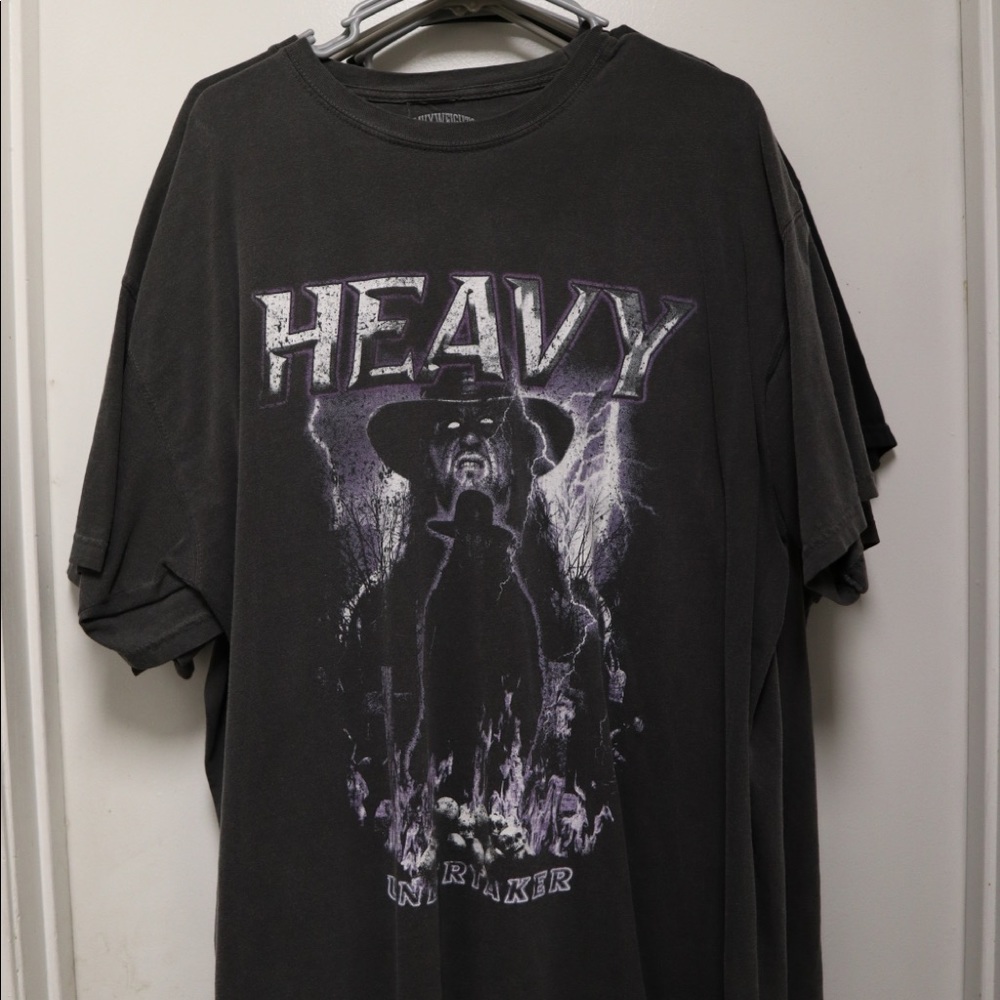 Heavyweights Undertaker tee